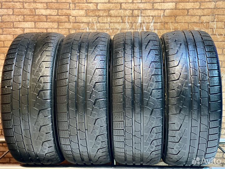 Pirelli Winter Sottozero 240 Serie II 245/45 R18