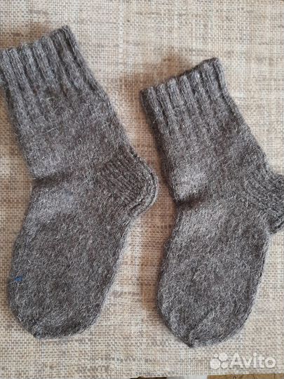 Шерстяные носки, пинетки, следки, варежки детские