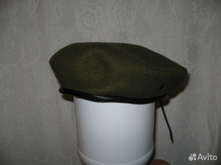 Береты бесшовные уставные разные