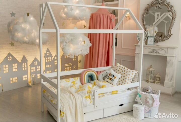 Кроватка из массива от 2х лет домик высокий борт