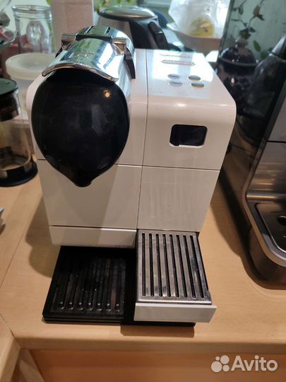 Капсульная кофемашина delonghi nespresso