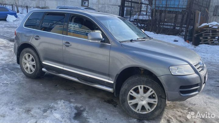 Патрубок радиатора Volkswagen Touareg (GP) 7L61222