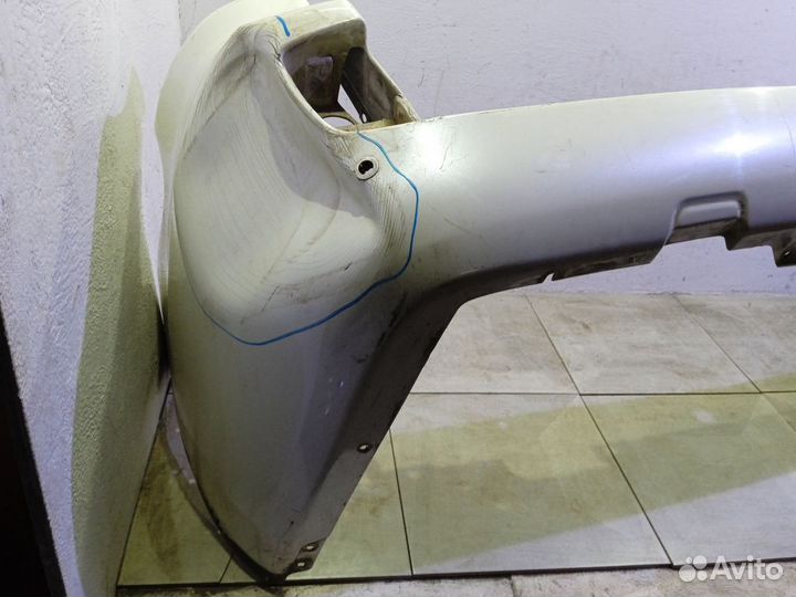 Бампер задний Тойота