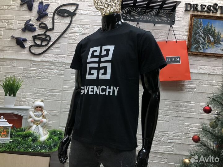 Футболка givenchy