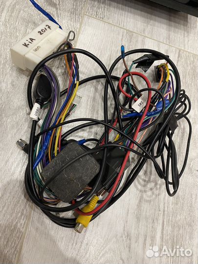 Магнитола с экраном