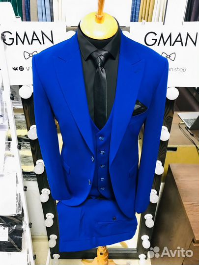 Мужской костюм не мнущийся