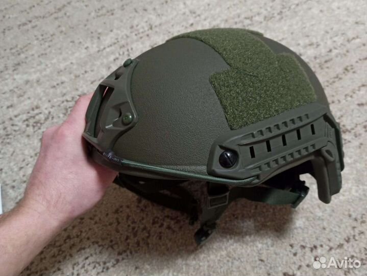 Каска, тепловизорв, бронеплиты, перчатки