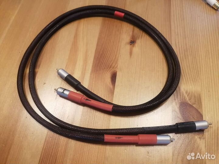 Межблочный кабель 2 rca Qed reference audio