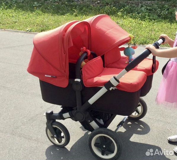 Коляска для двойни или погодок bugaboo donkey 2