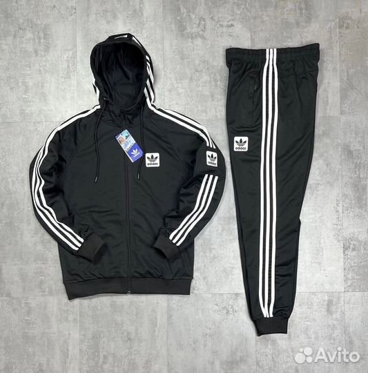 Спортивный костюм от adidas