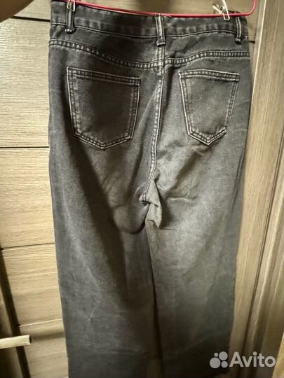 Джинсы черные