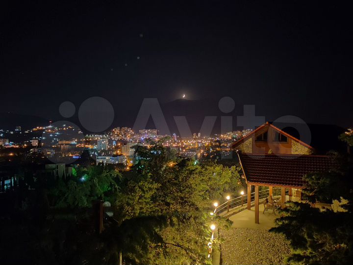 Дом 350 м² на участке 13 сот.