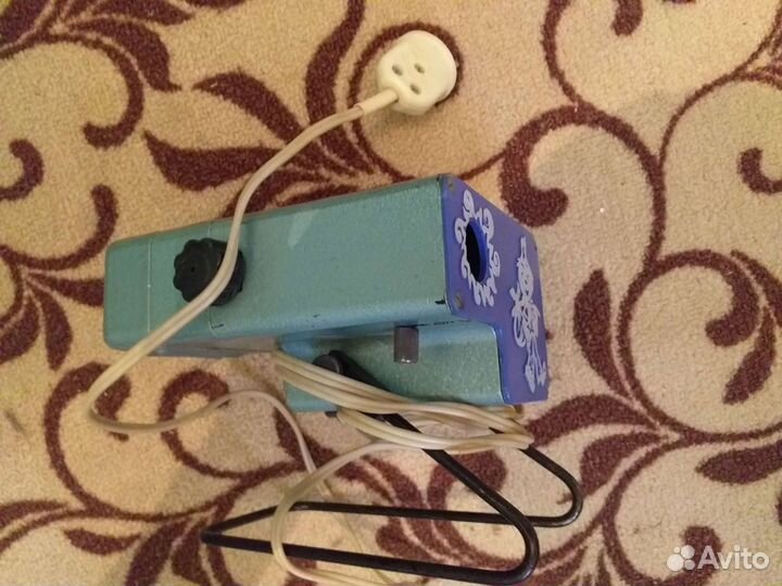 Плёночный фото увеличитель