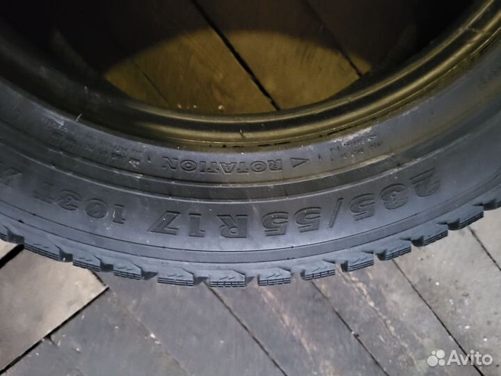 Nokian Tyres Hakka V 235/55 R17