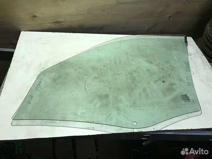 Стекло переднее правое Fiat Albea