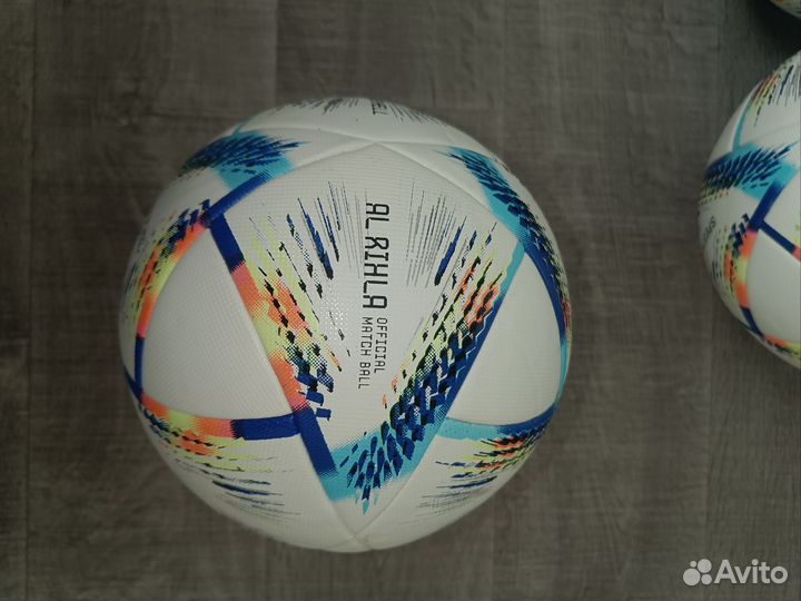 Футбольный мяч adidas qatar