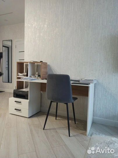 Письменный стол