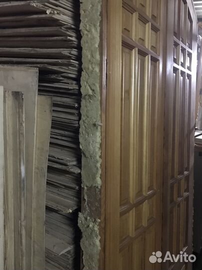 Дверь из лиственницы, новая