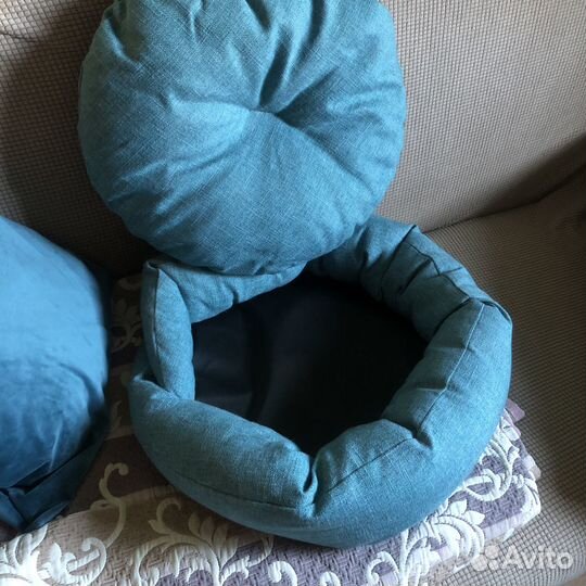 Лежанка для кошек Triol (новая)