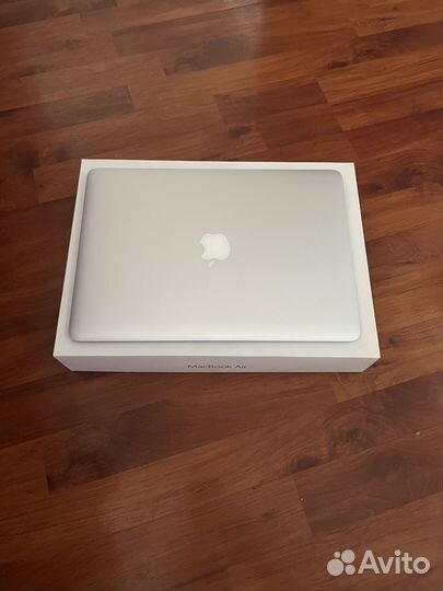 Apple MacBook Air 13- inch