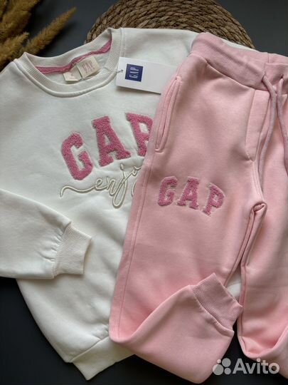 Костюм Gap флис новый 116, 122