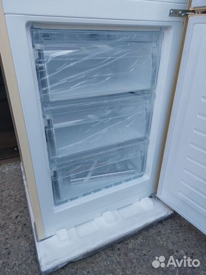 Холодильник Ascoli бежевый