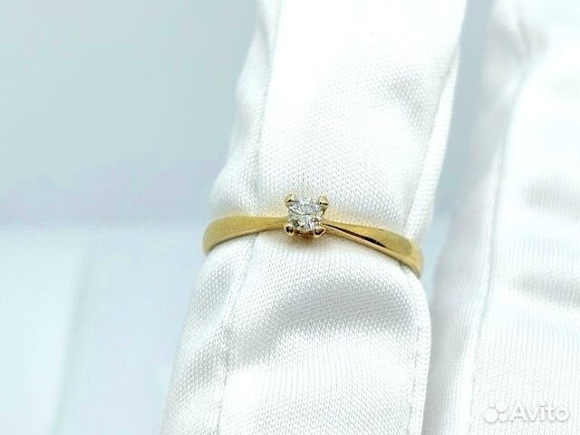 Золотое кольцо с камнем 17,5р