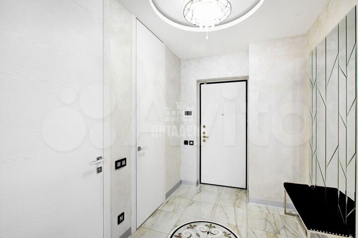 3-к. квартира, 115 м², 3/23 эт.