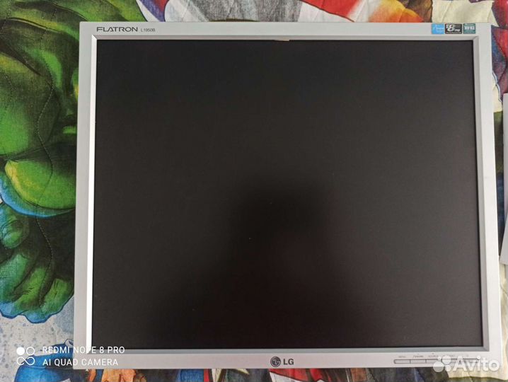 Монитор LG flatron e 1942