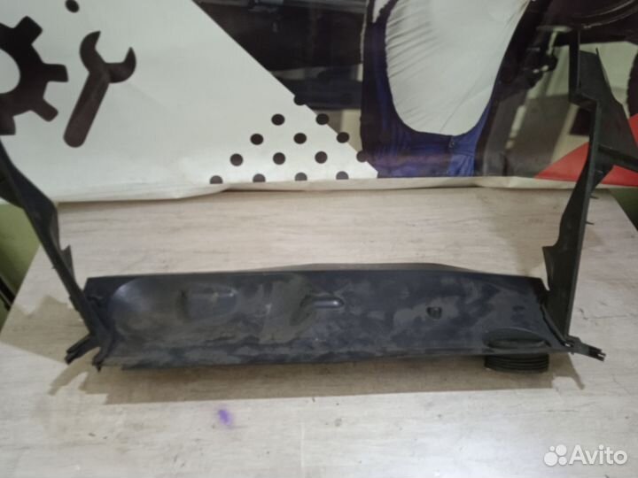 Пыльник воздуховод Радиатора Рено Меган 3 Renault