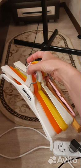 Вешалки детские