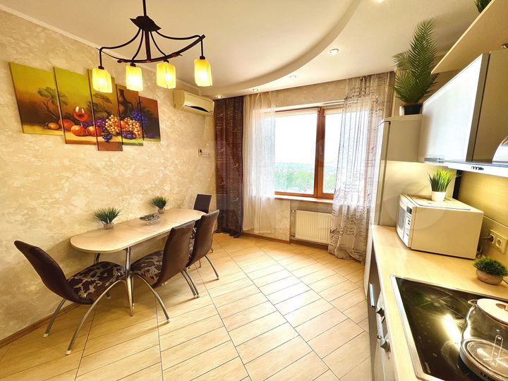 2-к. квартира, 85 м², 11/17 эт.