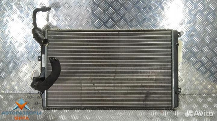 Радиатор (основной) Volkswagen Golf 5 2007