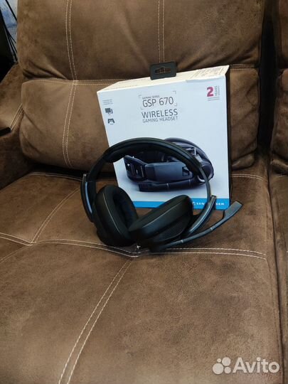 Беспроводные наушники Sennheiser Gsp 670