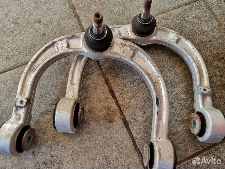 Верхние передние рычаги w164