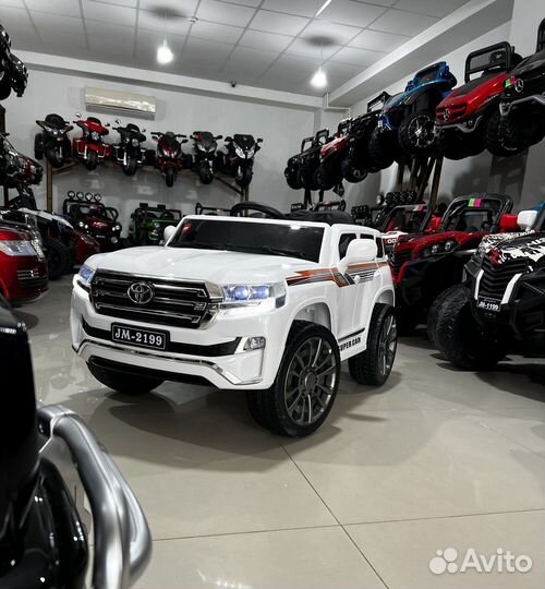 Детский электромобиль