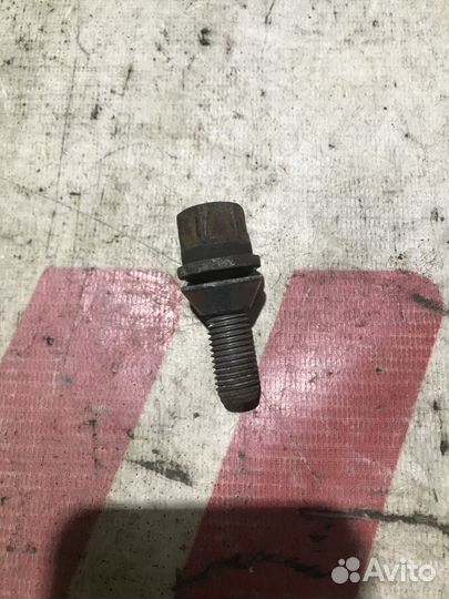 Болт колесный Renault Scenic III (2009—2012)