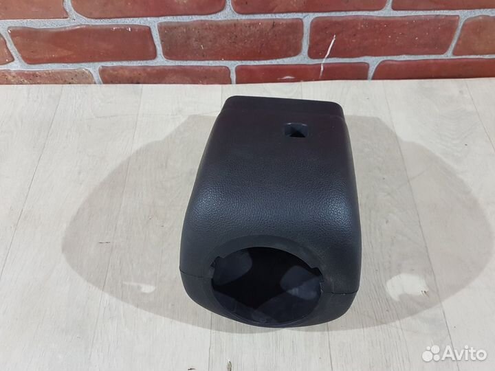 Кожух подрулевой Volkswagen polo 2013