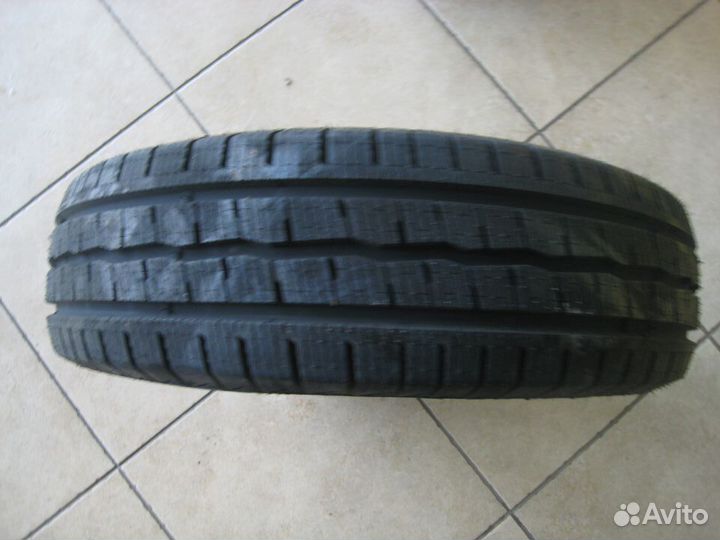 Royal Black Royal Winter Van 185/80 R14C 102R