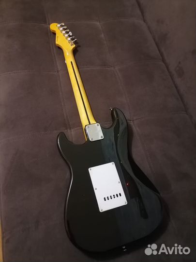 Электрогитара fender