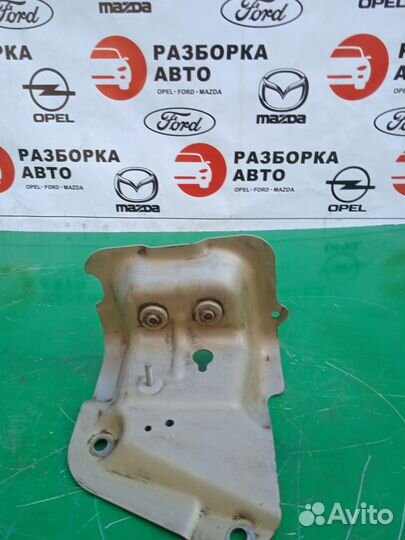 Кронштейн площадки АКБ Opel Antara