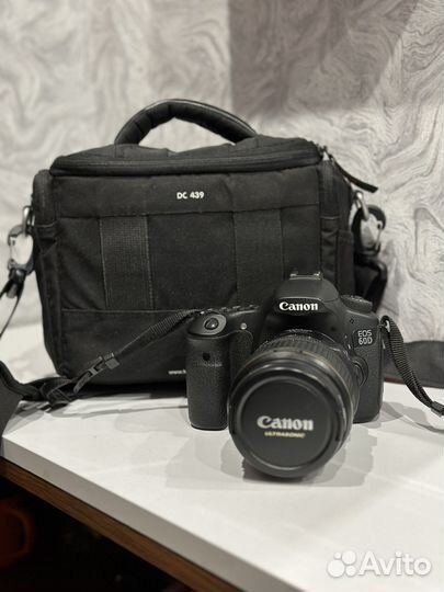 Зеркальный фотоаппарат canon 60d