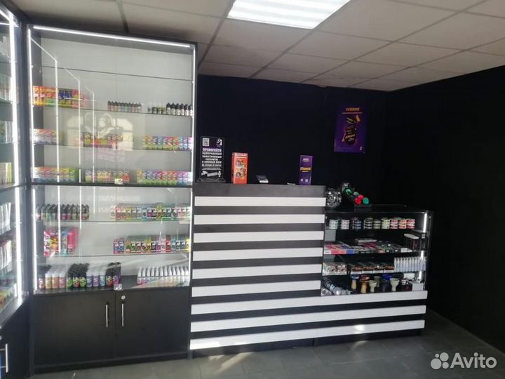 Витрины и прилавки для вейп магазина