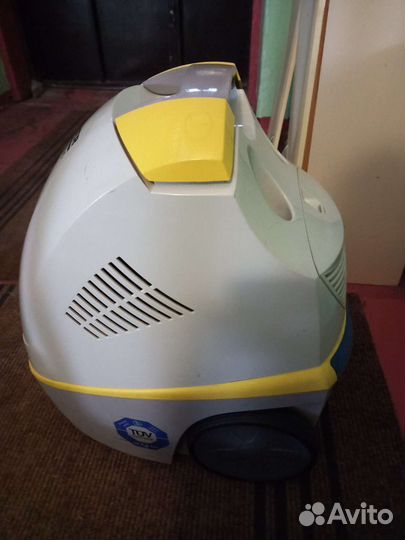 Пылесос Karcher с водяным фильтром