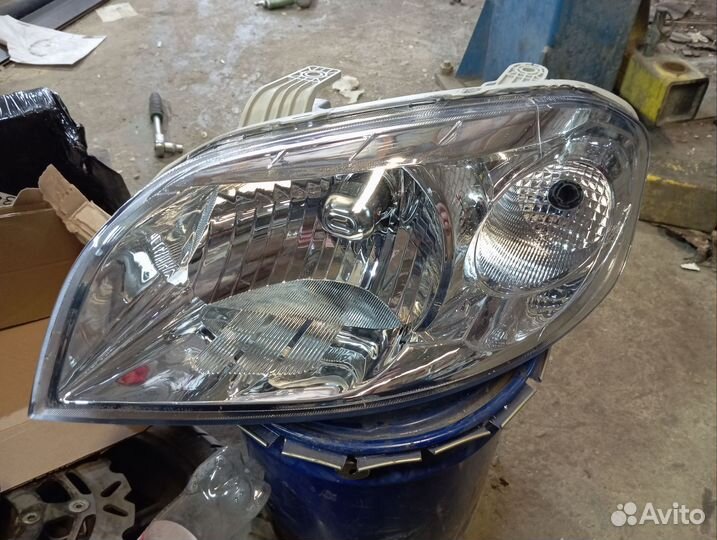 Левая фара Chevrolet Aveo
