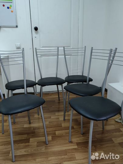Стулья