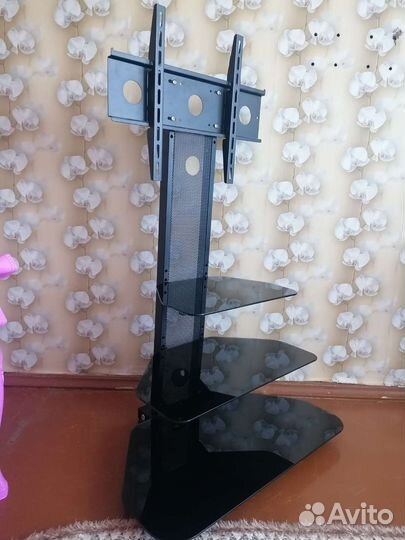 Полка под телевизор