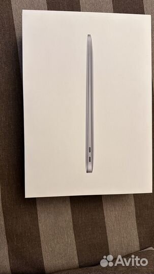 Macbook air 13 M1 2020 8 256gb silver new с чехлом