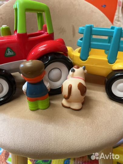 ELC Трактор с прицепом