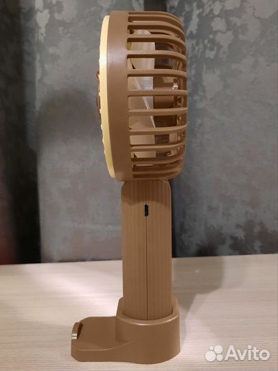 Ручной мини-вентилятор